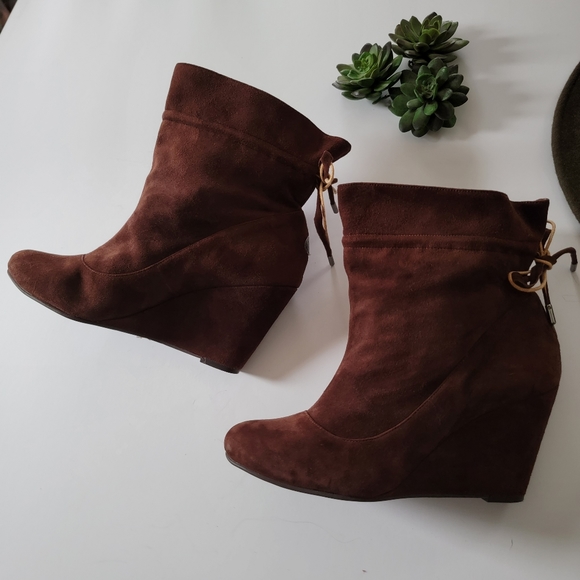 BCBGENERATION Wessy Brown Suede Booties Size 8 Boot Sock - Picture 4 of 12